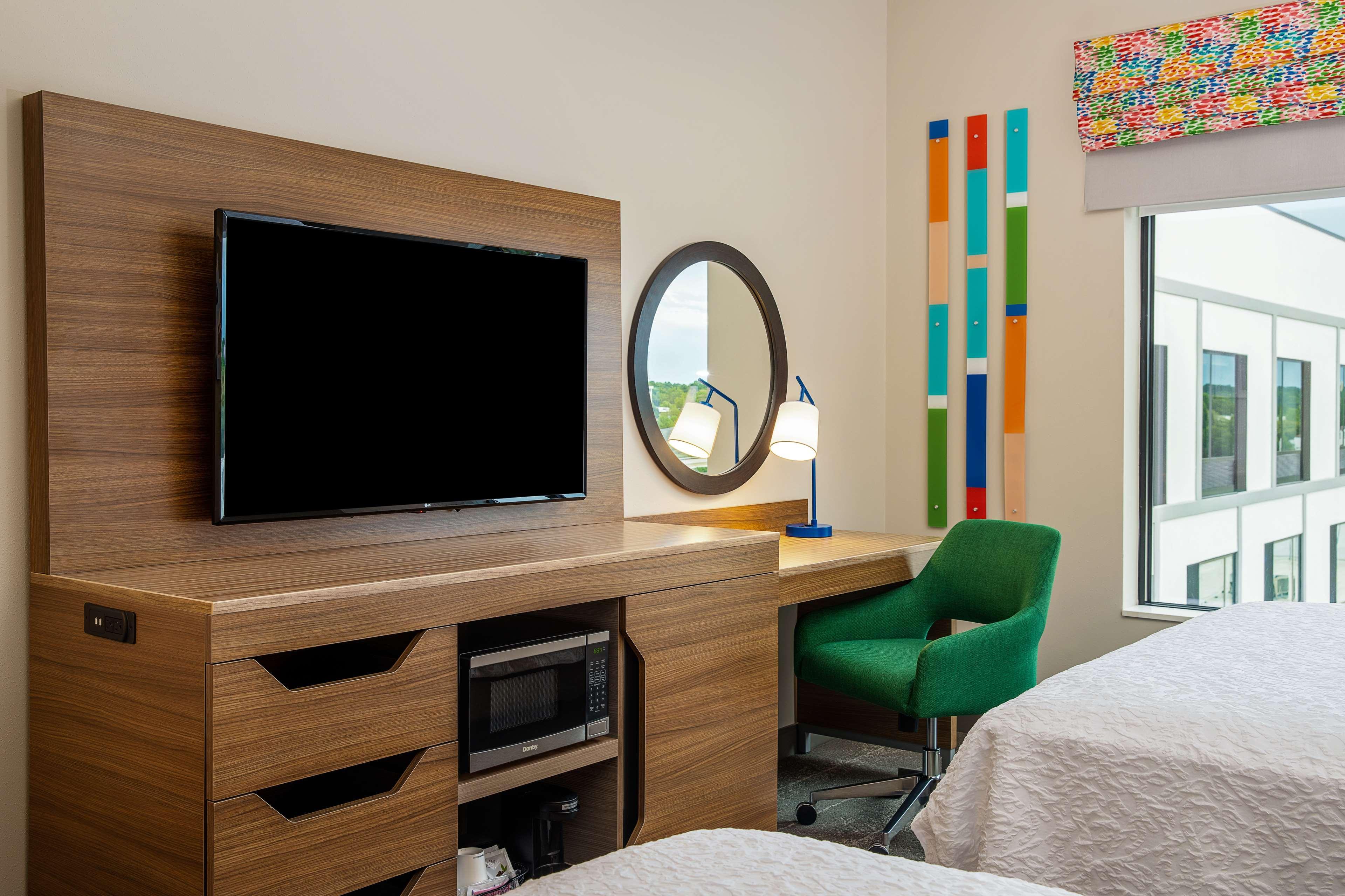 Hampton Inn & Suites Raleigh Midtown, Nc Esterno foto