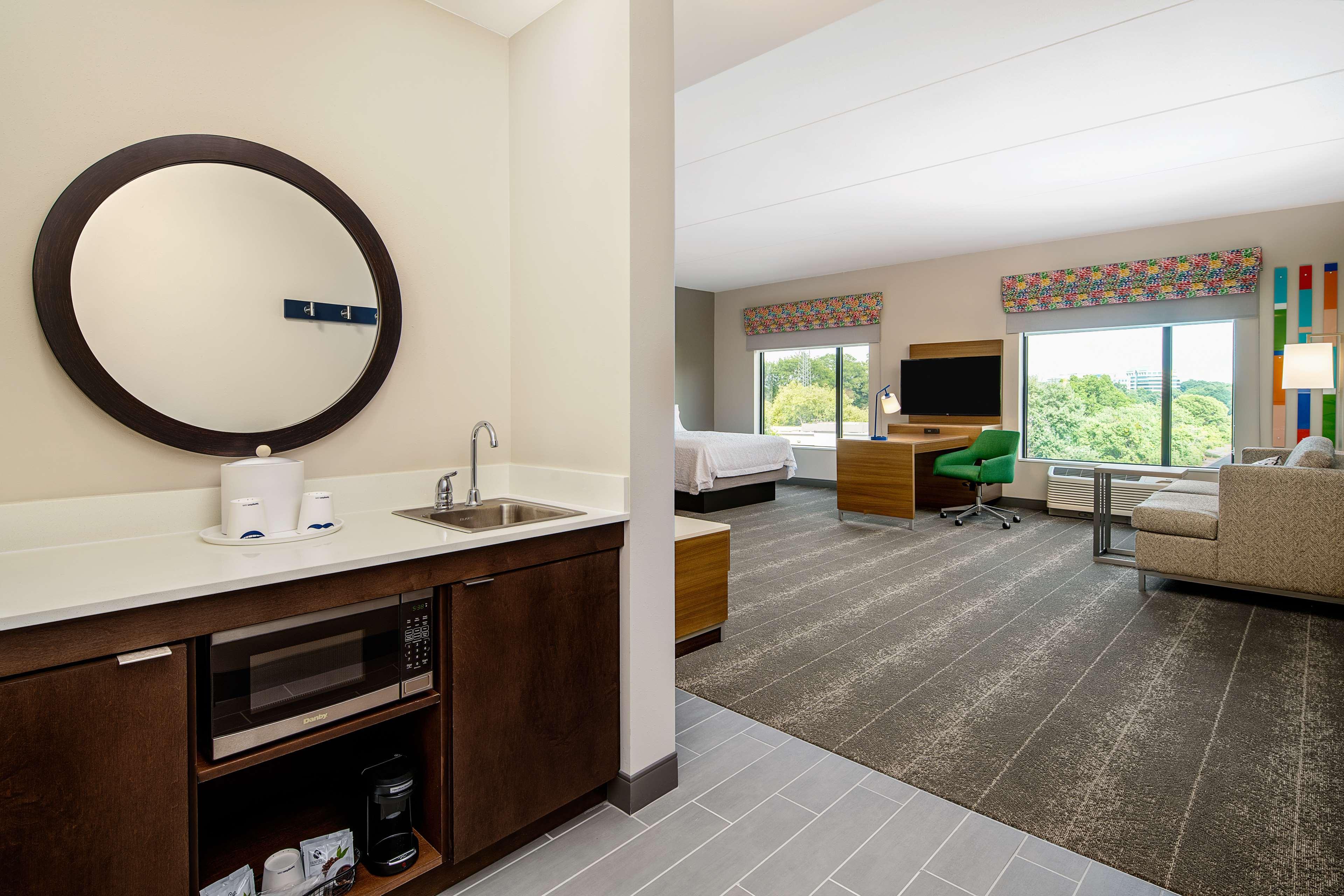 Hampton Inn & Suites Raleigh Midtown, Nc Esterno foto