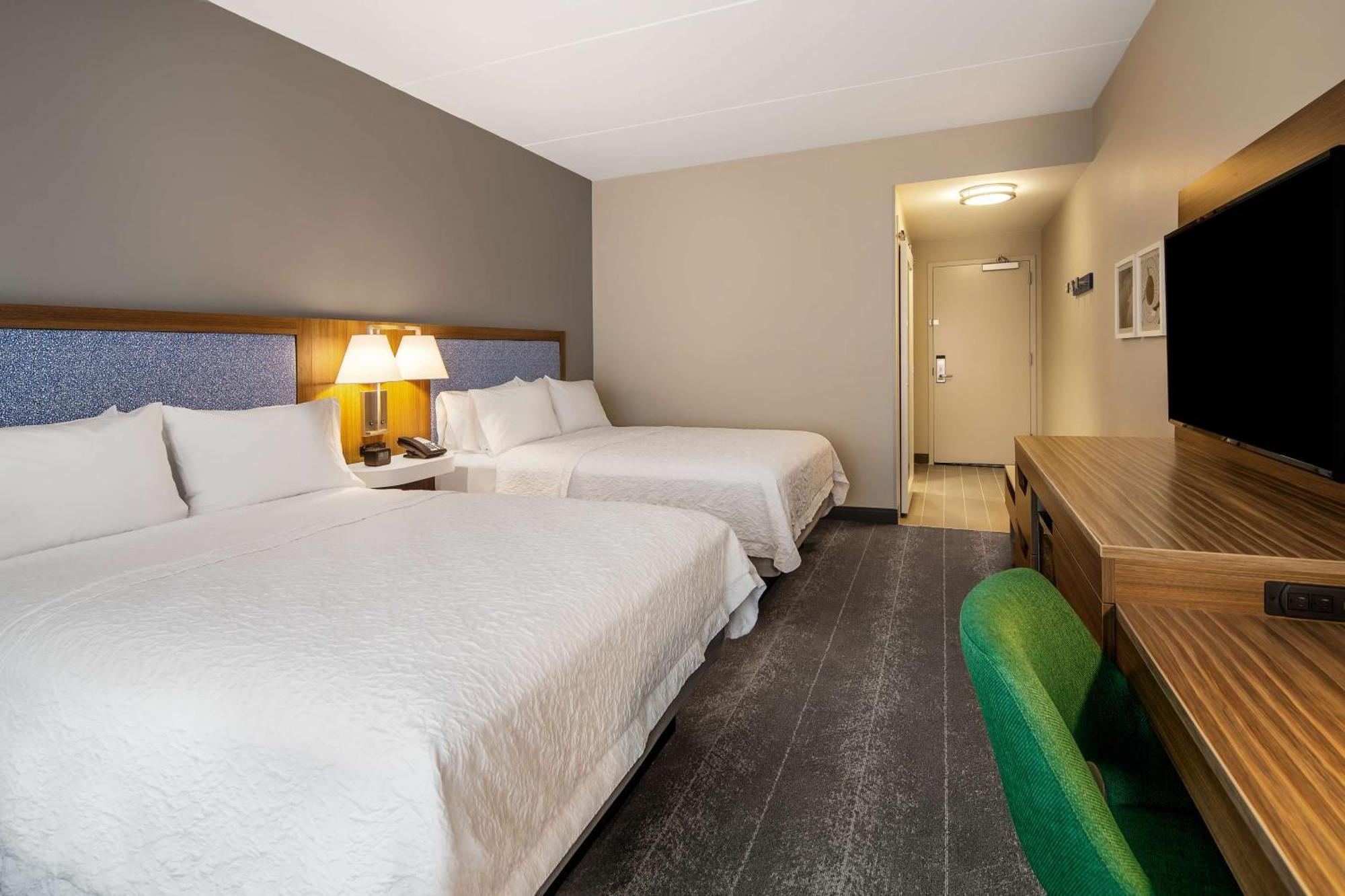 Hampton Inn & Suites Raleigh Midtown, Nc Esterno foto