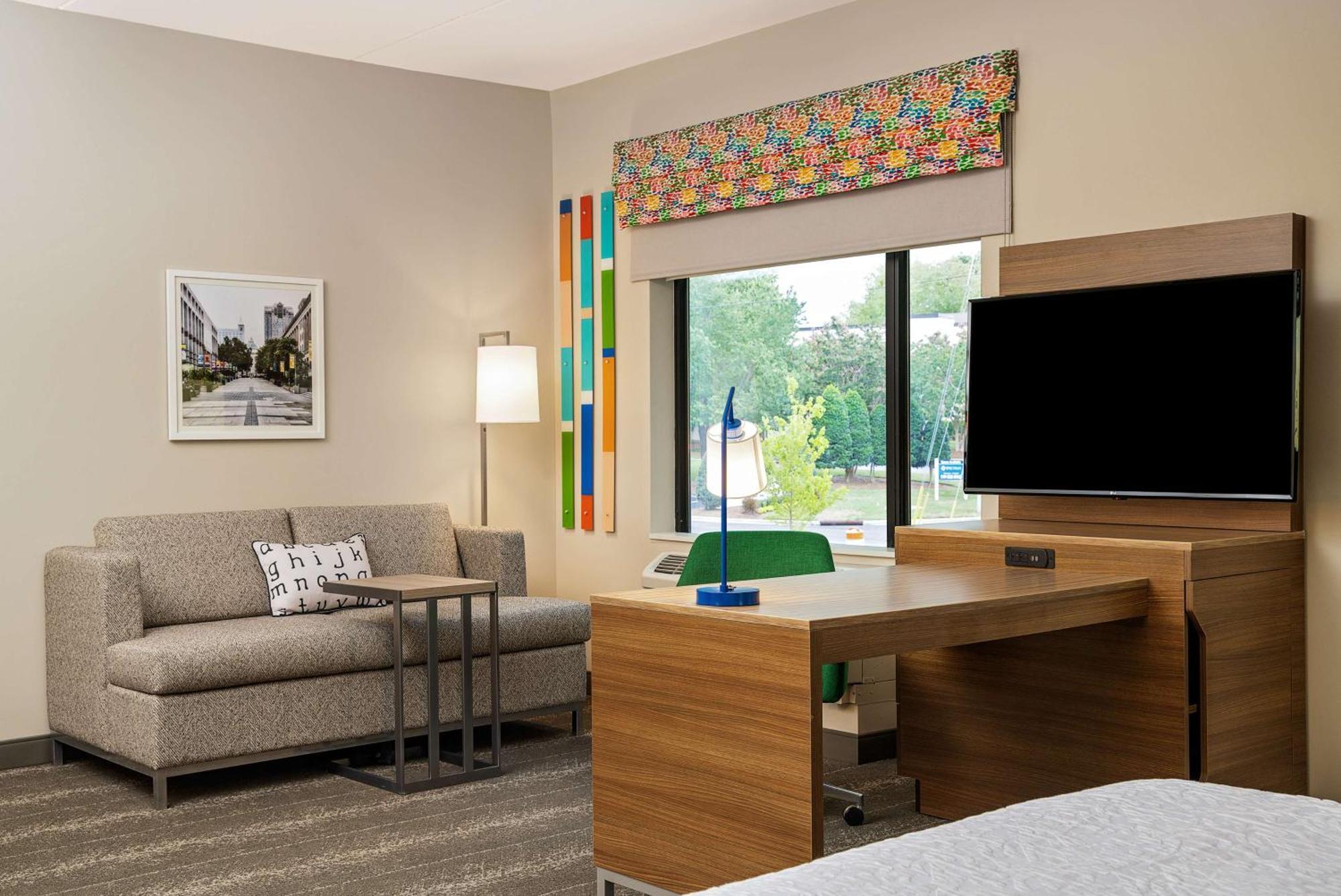 Hampton Inn & Suites Raleigh Midtown, Nc Esterno foto