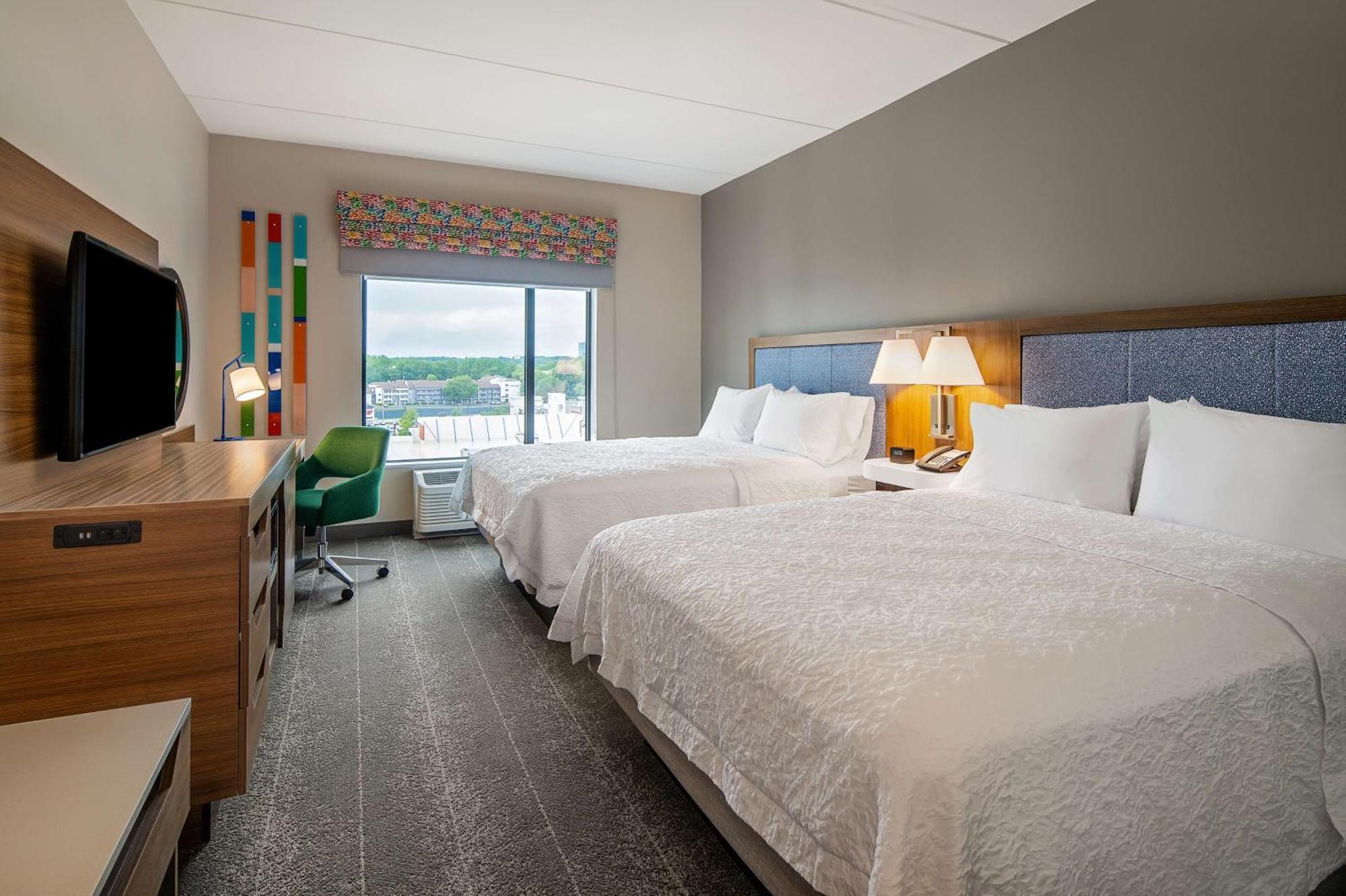 Hampton Inn & Suites Raleigh Midtown, Nc Esterno foto